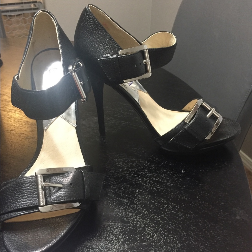 Women’s shoes